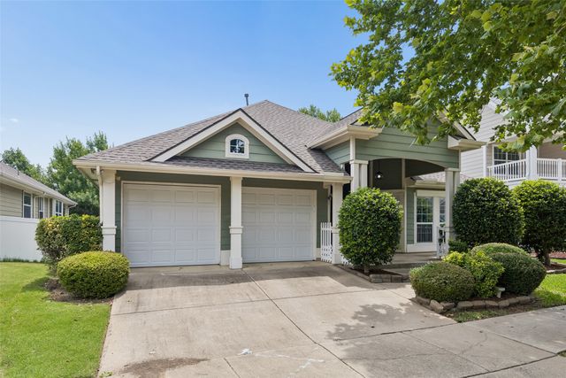 1104 Bell Manor Drive, Savannah, TX 76227