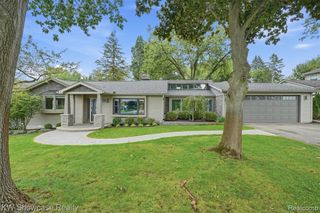 2152 Shankin Drive, Wolverine Lake, MI 48390