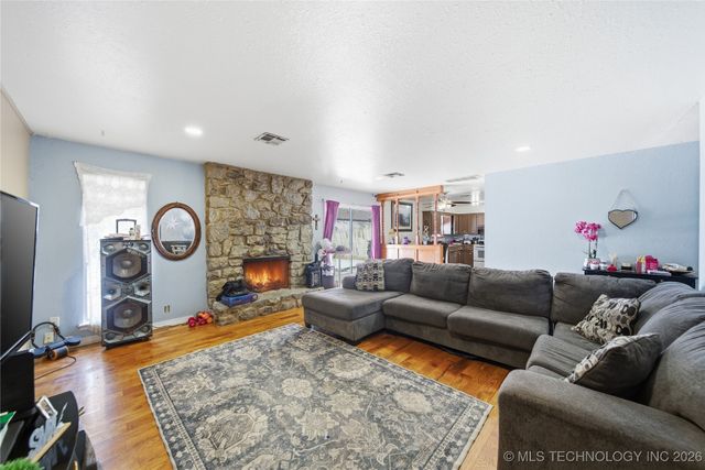 2732 S 114th East Avenue, Tulsa, OK 74129