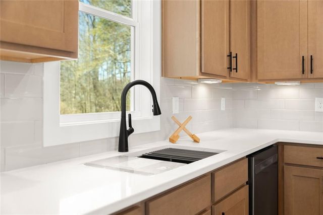 5437 Oak Manor Way, Murrayville, GA 30564