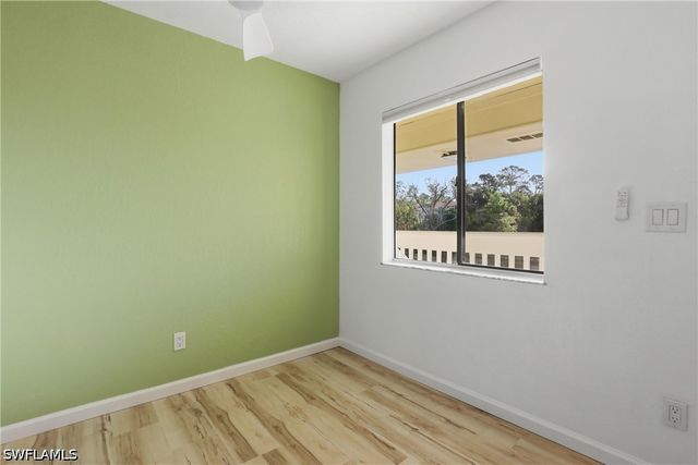 4607 Bayshore DR K5, Naples, FL 34112