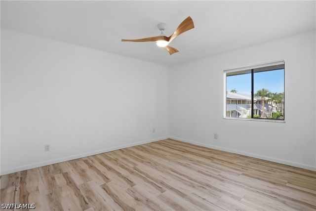 4607 Bayshore DR K5, Naples, FL 34112