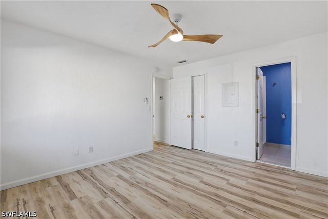 4607 Bayshore DR K5, Naples, FL 34112