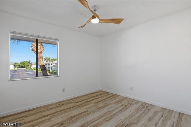 4607 Bayshore DR K5, Naples, FL 34112