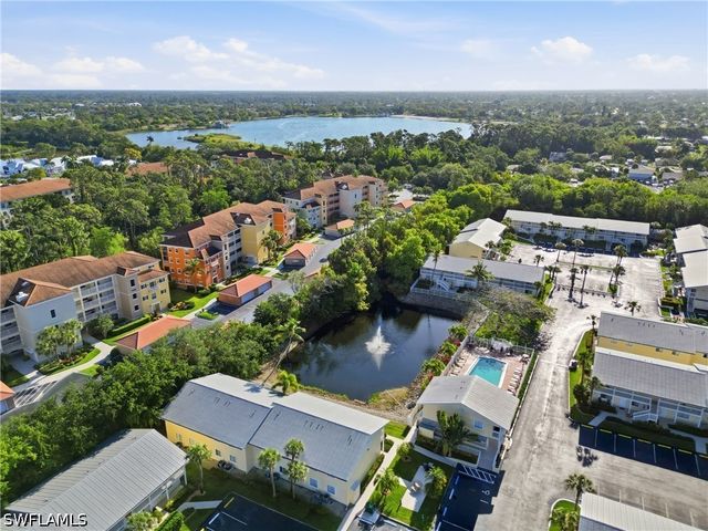 4607 Bayshore DR K5, Naples, FL 34112
