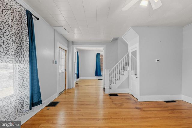 210 N PENNSYLVANIA AVE, Centre Hall, PA 16828