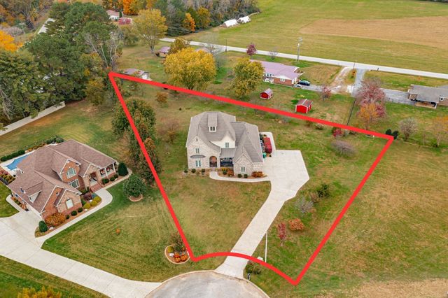 356 Ridgecrest Dr, Winchester, TN 37398