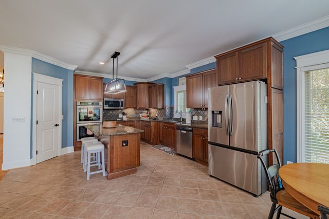 356 Ridgecrest Dr, Winchester, TN 37398