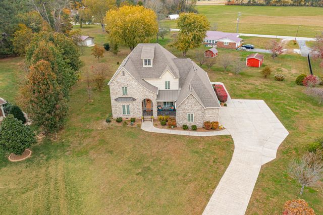 356 Ridgecrest Dr, Winchester, TN 37398