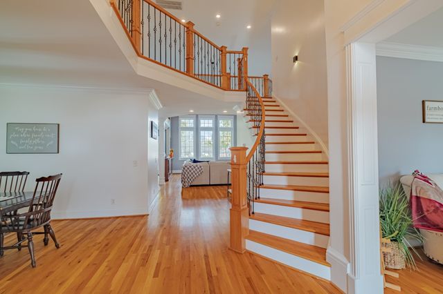 356 Ridgecrest Dr, Winchester, TN 37398