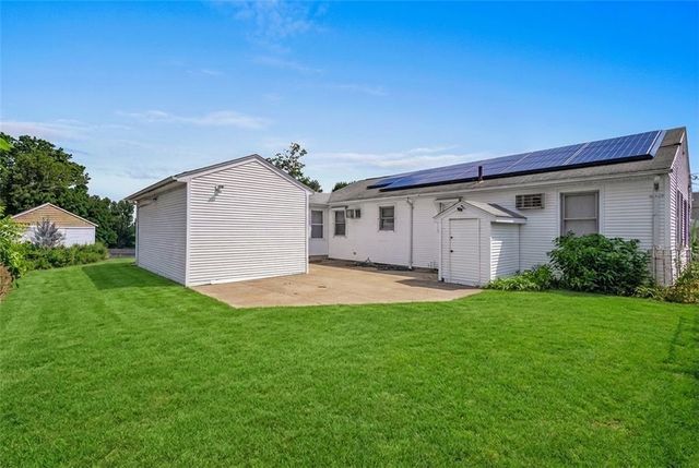 54 Burnett Street, Johnston, RI 02919
