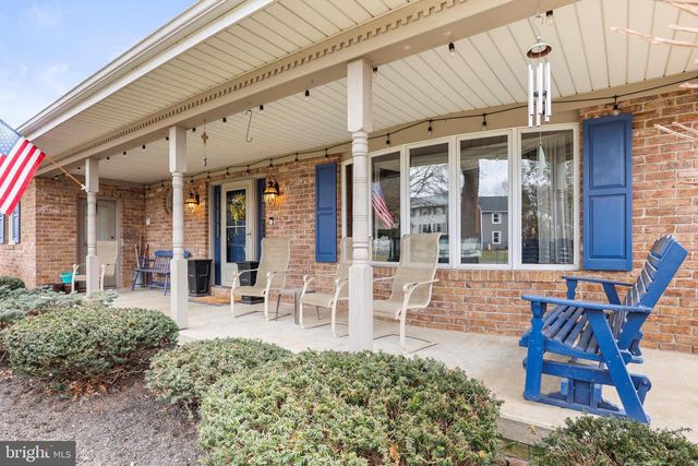 406 WETHERBURN DR, Lancaster, PA 17601