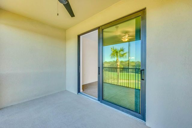 17510 GAWTHROP DRIVE 404, Lakewood Ranch, FL 34211