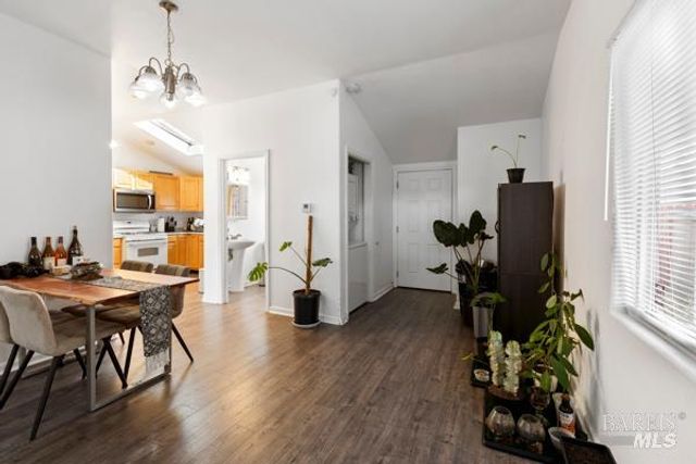 152 Idora Ave, Vallejo, CA 94591