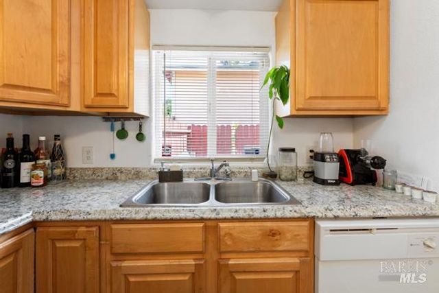 152 Idora Ave, Vallejo, CA 94591