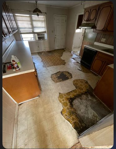 865 6th Street SW, Paris, TX 75460