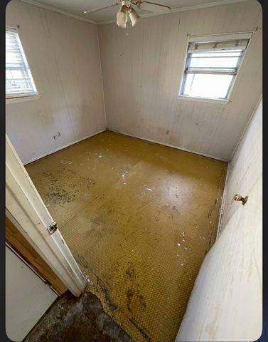 865 6th Street SW, Paris, TX 75460