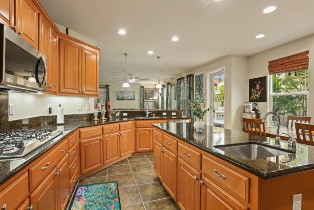 601 W Pasadena Ave, Tracy, CA 95391