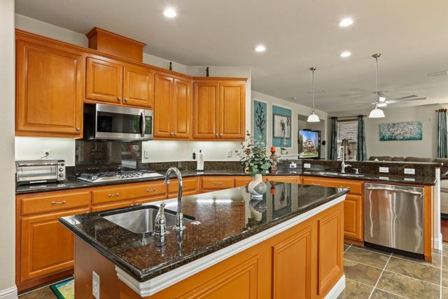 601 W Pasadena Ave, Tracy, CA 95391