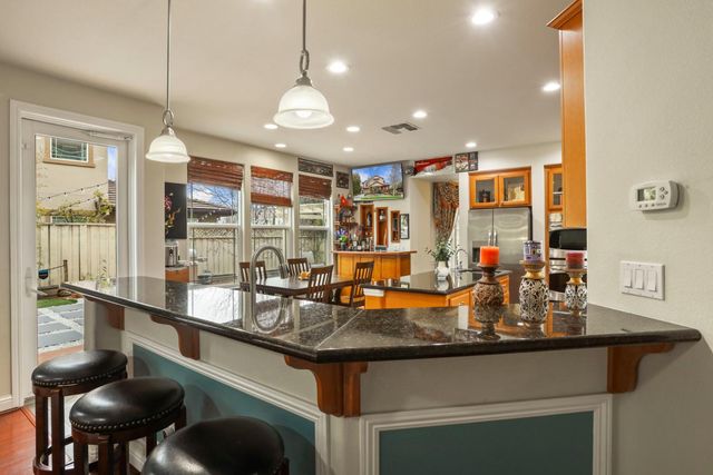 601 W Pasadena Ave, Tracy, CA 95391