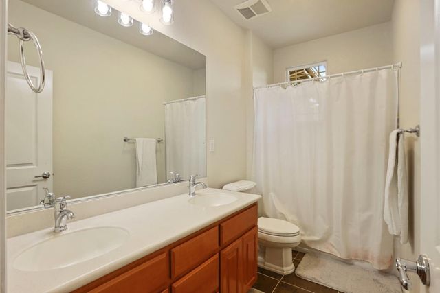 601 W Pasadena Ave, Tracy, CA 95391