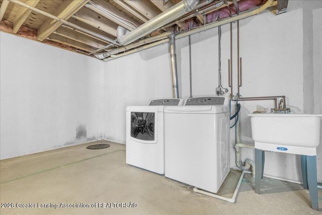 5469 Wild Oak Drive, East Lansing, MI 48823