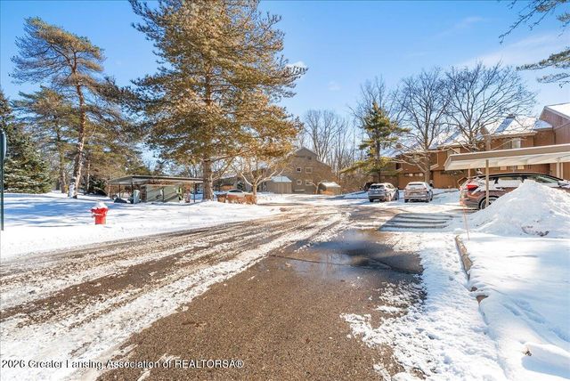 5469 Wild Oak Drive, East Lansing, MI 48823