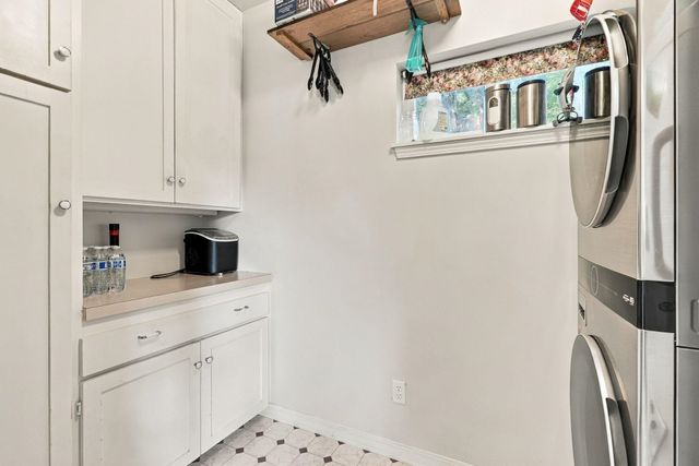 1306 S Center Dr, Spokane Valley, WA 99212