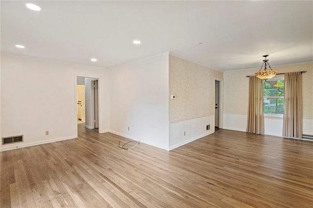 5600 Roe Boulevard, Roeland Park, KS 66205