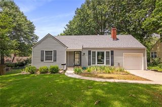5600 Roe Boulevard, Roeland Park, KS 66205
