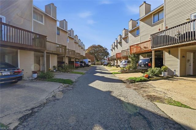 1521 E Ocean View Ave Apt 206, Norfolk, VA 23503