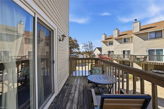 1521 E Ocean View Ave Apt 206, Norfolk, VA 23503