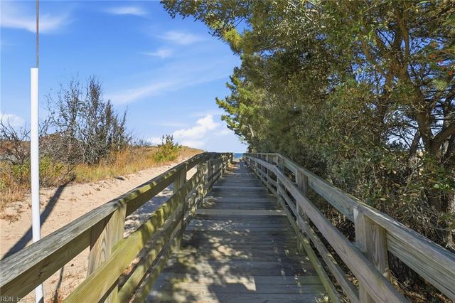 1521 E Ocean View Ave Apt 206, Norfolk, VA 23503