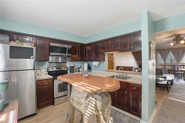 1521 E Ocean View Ave Apt 206, Norfolk, VA 23503