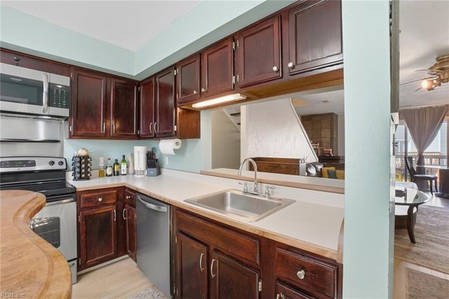 1521 E Ocean View Ave Apt 206, Norfolk, VA 23503