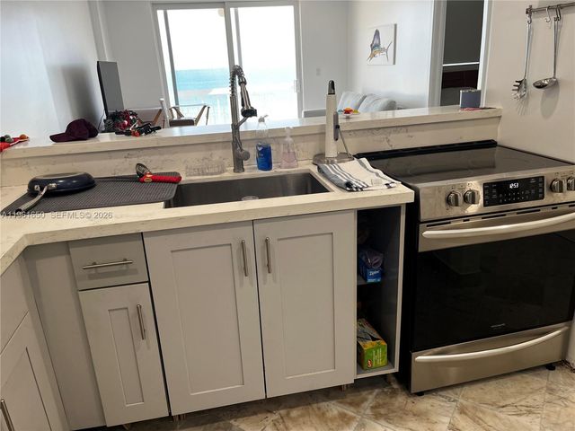 401 Ocean Dr 716, Miami Beach, FL 33139