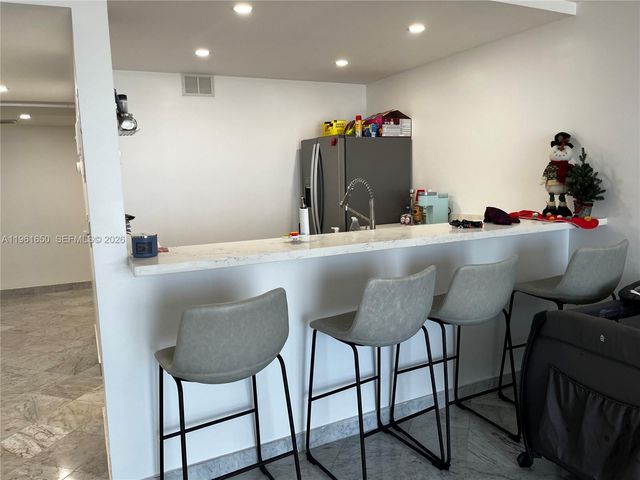 401 Ocean Dr 716, Miami Beach, FL 33139