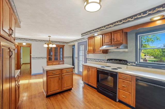 2524 Home Orchard Drive 2524 Home Orchard Drive, Springfield, OH 45503