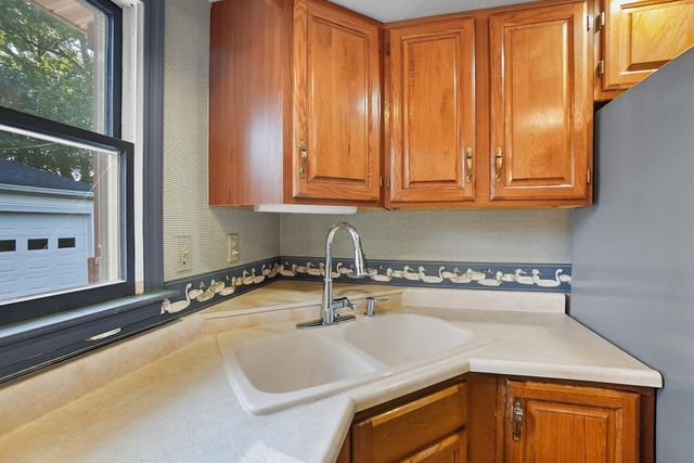 2524 Home Orchard Drive 2524 Home Orchard Drive, Springfield, OH 45503