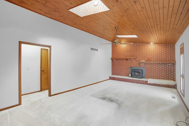 2524 Home Orchard Drive 2524 Home Orchard Drive, Springfield, OH 45503