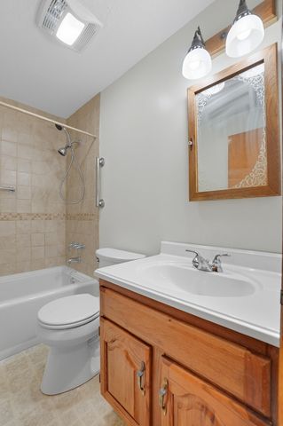 2524 Home Orchard Drive 2524 Home Orchard Drive, Springfield, OH 45503