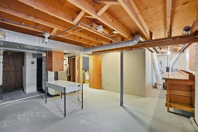 2524 Home Orchard Drive 2524 Home Orchard Drive, Springfield, OH 45503