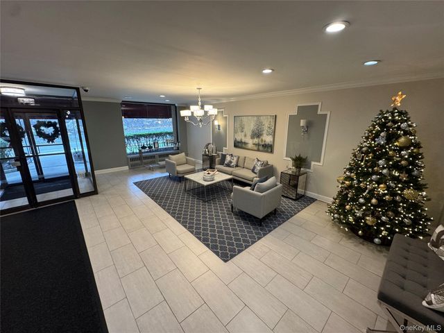 200 Diplomat Drive 6P, Mount Kisco, NY 10549