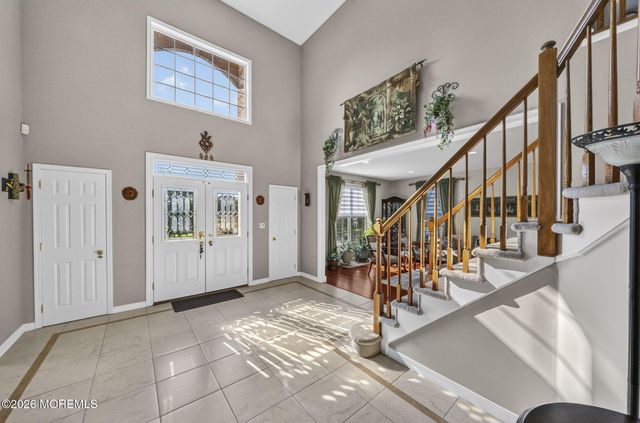 14 Jamesworthy Court, Marlboro, NJ 07746