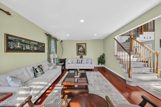 14 Jamesworthy Court, Marlboro, NJ 07746