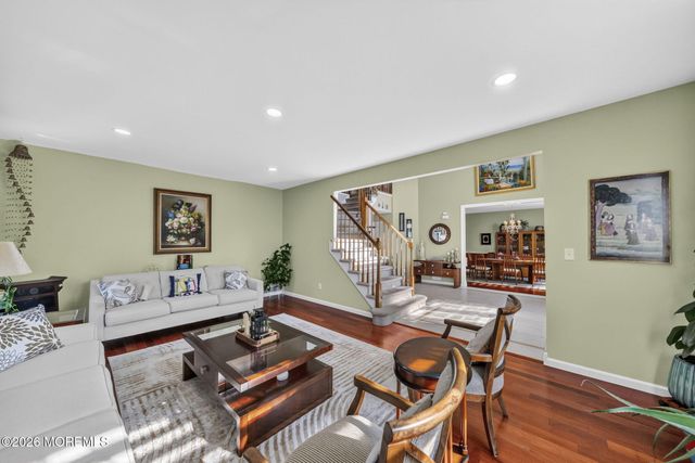 14 Jamesworthy Court, Marlboro, NJ 07746