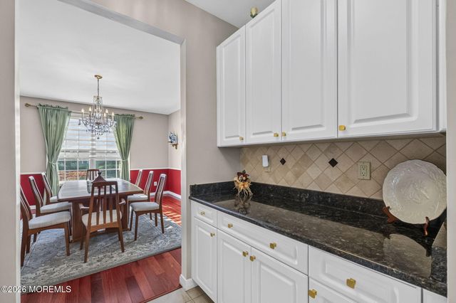14 Jamesworthy Court, Marlboro, NJ 07746