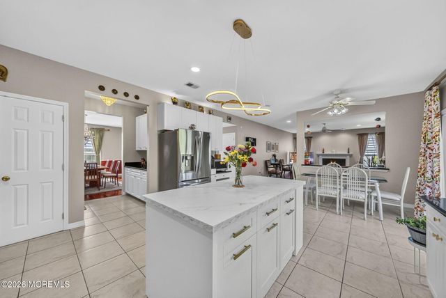 14 Jamesworthy Court, Marlboro, NJ 07746