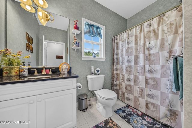 14 Jamesworthy Court, Marlboro, NJ 07746