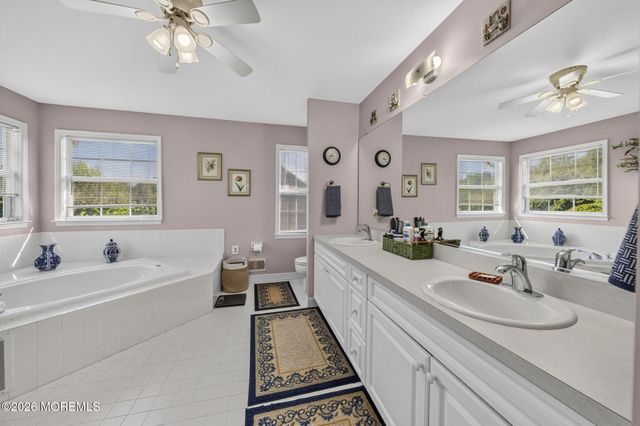 14 Jamesworthy Court, Marlboro, NJ 07746